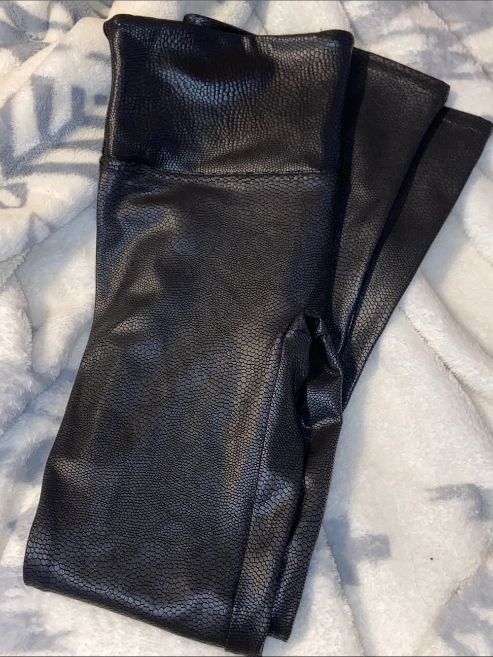 SPANX BLACK LIZARD LEGGINGS Shiny Faux Leather Moc Croc